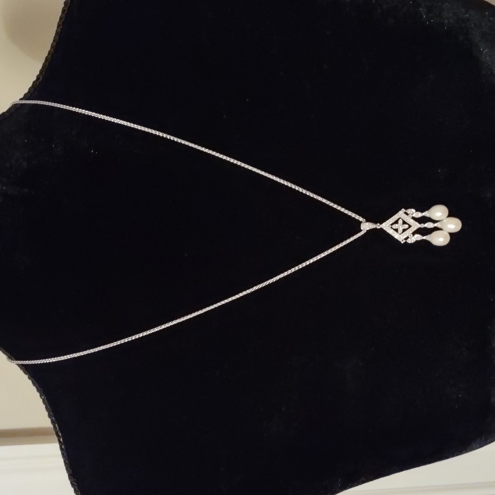 14kt white gold necklace with diamond and pearl drop pendant and earring… - Picture 9 of 14